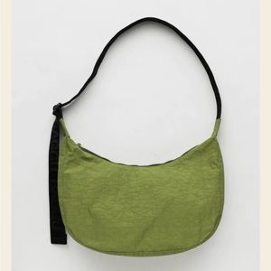 BAGGU medium nylon crescent bag